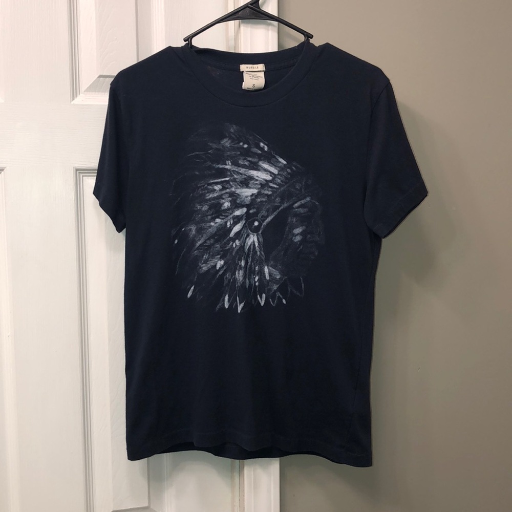 A&f short sleeve graphic tee
